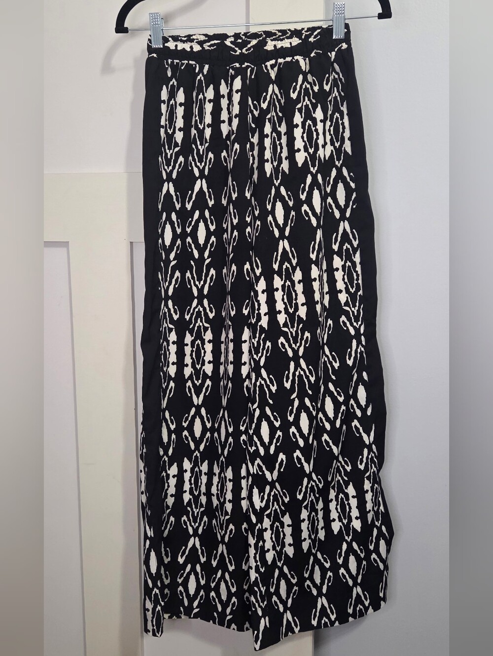 Freckles - Black & Cream Ikat Printed Full Length Wide Leg Palazzo Pants